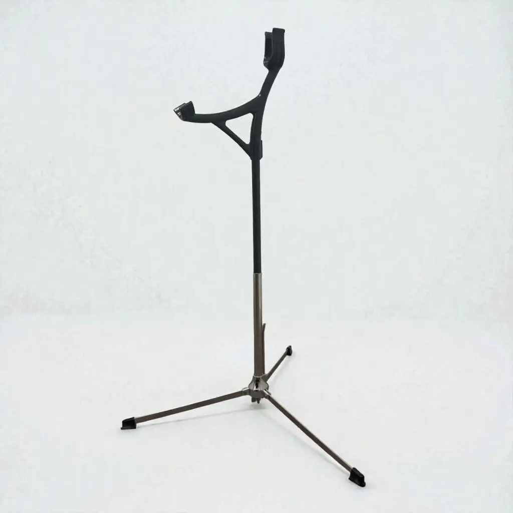 Bogenständer recurve mit Stabilisator abläge vor hellem Hintergrund